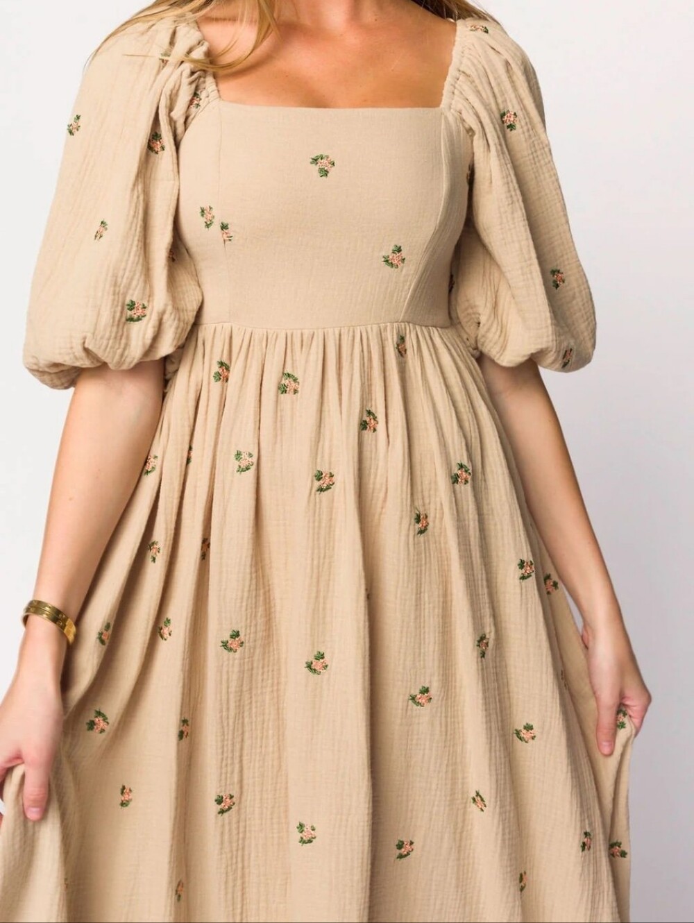 Worth Collective Dress With Embroidered Flowers - Picture 2 of 6